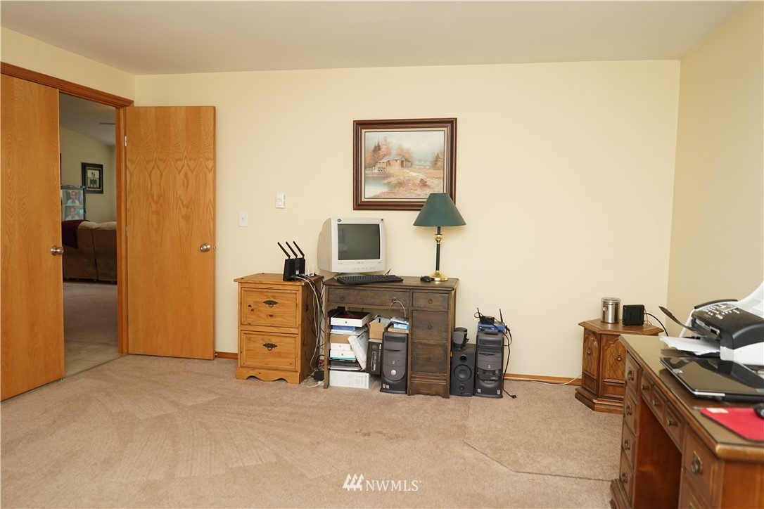 16823 Leitner Road Southwest Rochester, WA 98579 - Photo 19 of 31 a view of a livingroom with the furniture