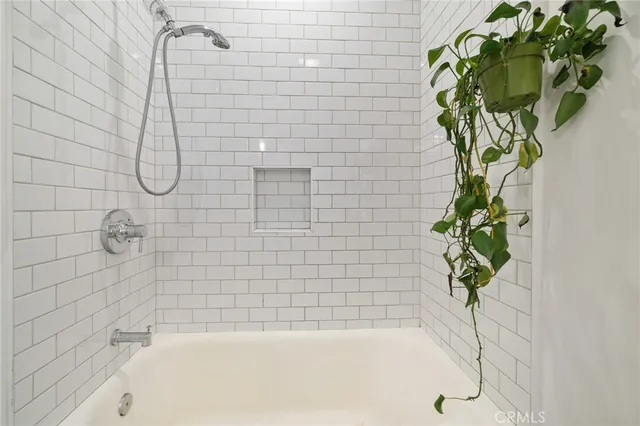 $439,999 | 211 South Berendo Street, Unit 3, Los Angeles, CA 90004