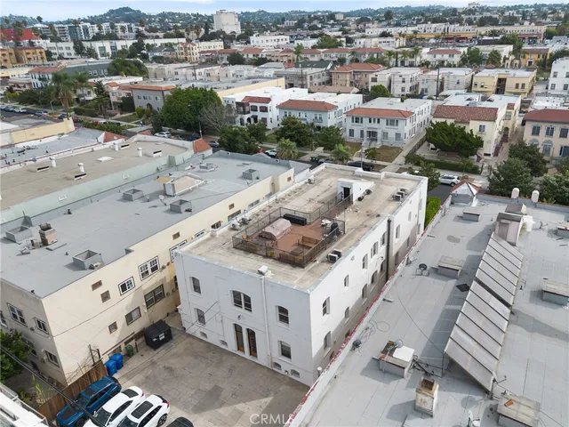 $439,999 | 211 South Berendo Street, Unit 3, Los Angeles, CA 90004