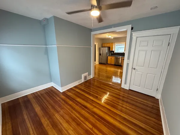 $3,575 | 35 Cameron Avenue, Unit 2, Somerville, MA 02144