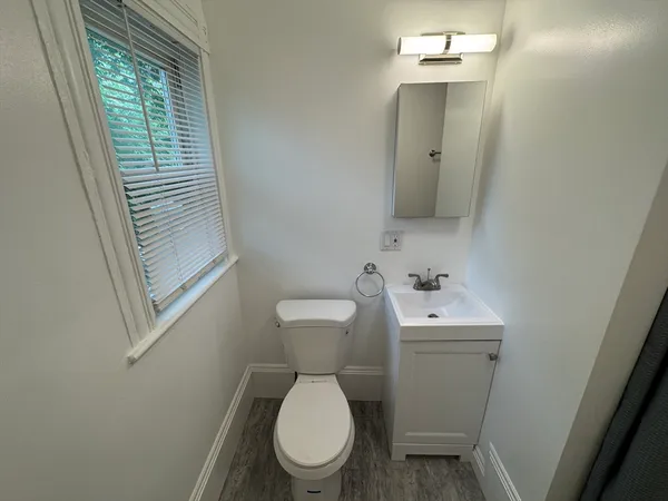 $3,575 | 35 Cameron Avenue, Unit 2, Somerville, MA 02144