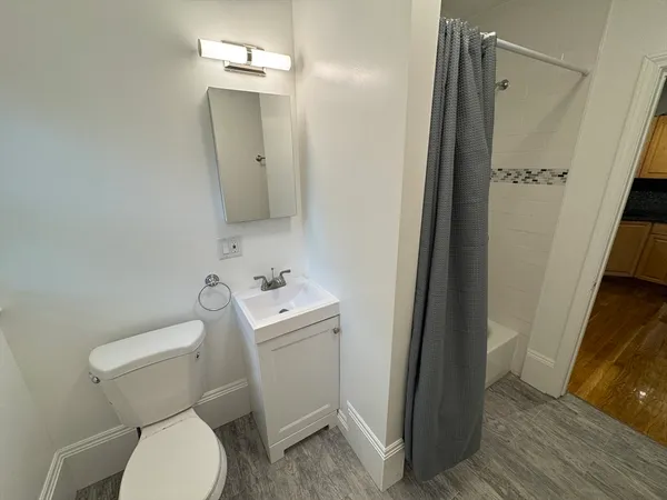 $3,575 | 35 Cameron Avenue, Unit 2, Somerville, MA 02144