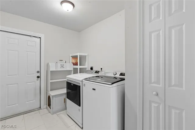 $340,000 | 221 Southwest 13th Court, Cape Coral, FL 33991