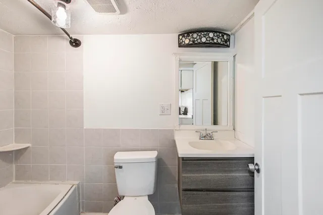 $120,000 | 16967 Jones Lake Road, Lansing, MI 48906