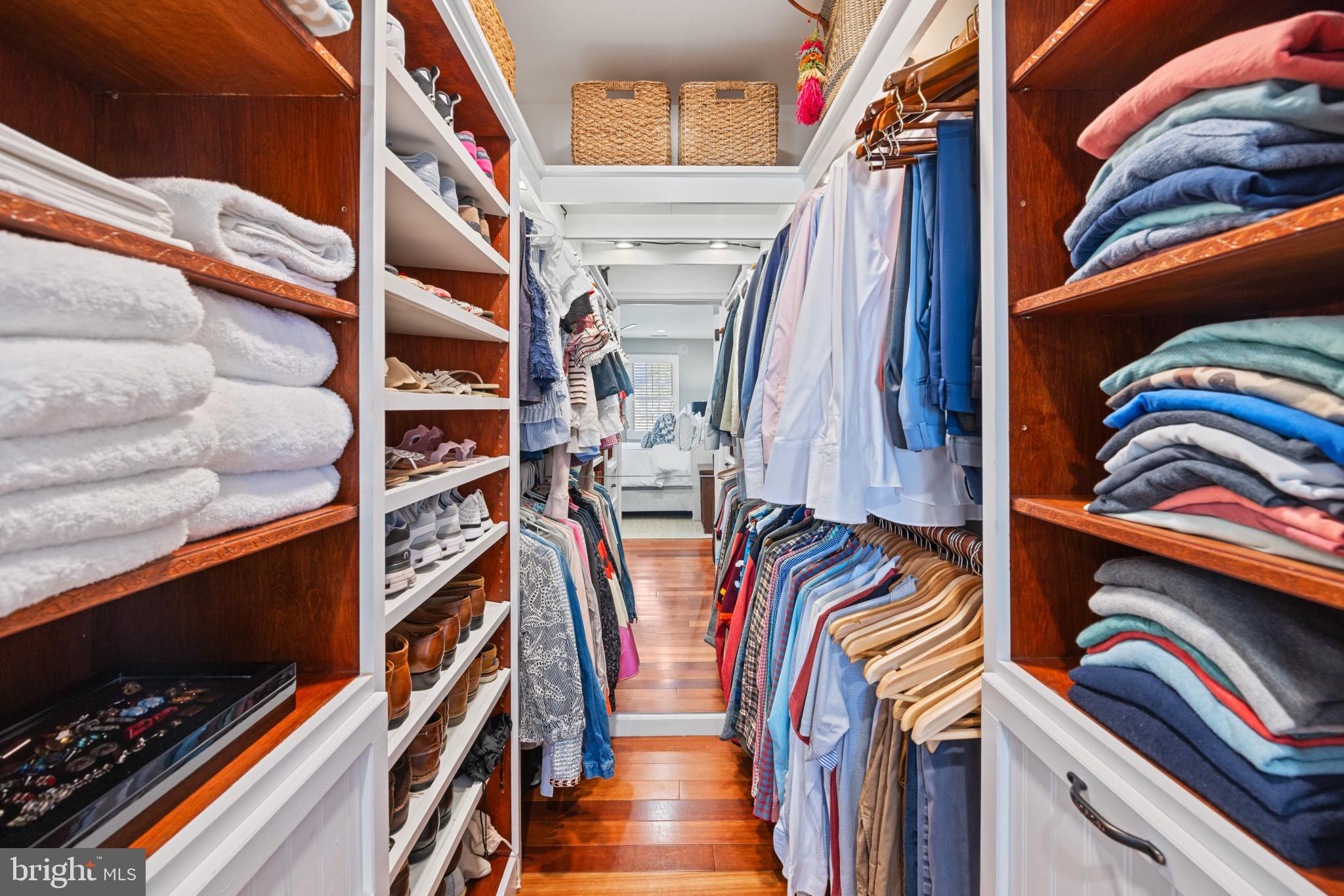 326 State Street Annapolis, MD 21403 - Photo 15 of 39 Primary Walk-in Closet