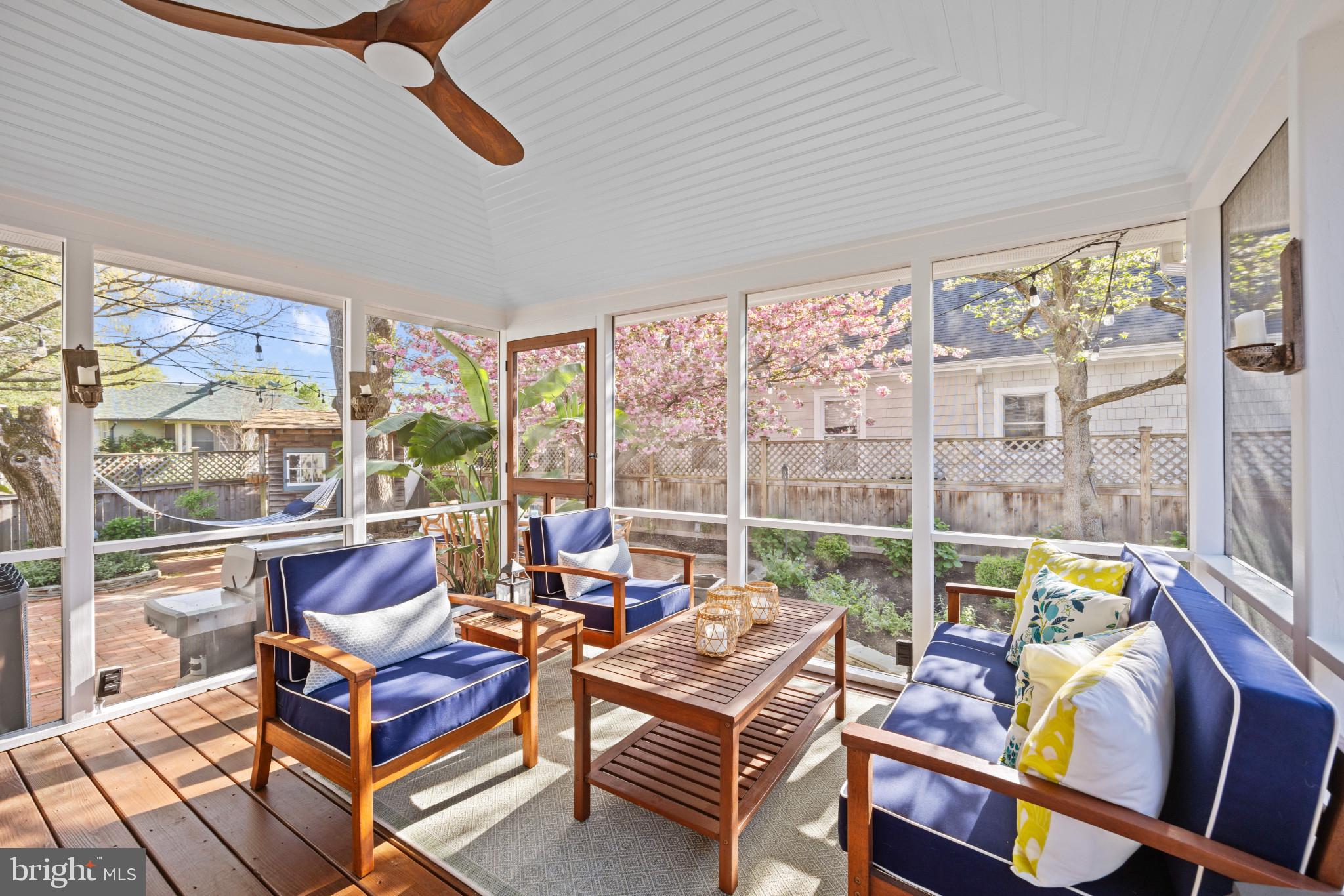 326 State Street Annapolis, MD 21403 - Photo 10 of 39 Screened Porch
