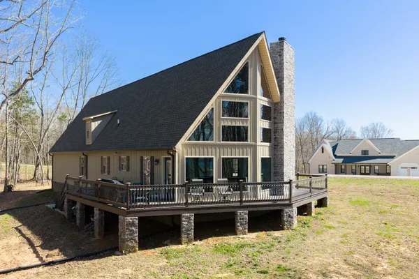 $689,900 | 196 Sportsman Cove, Huntingdon, TN 38344
