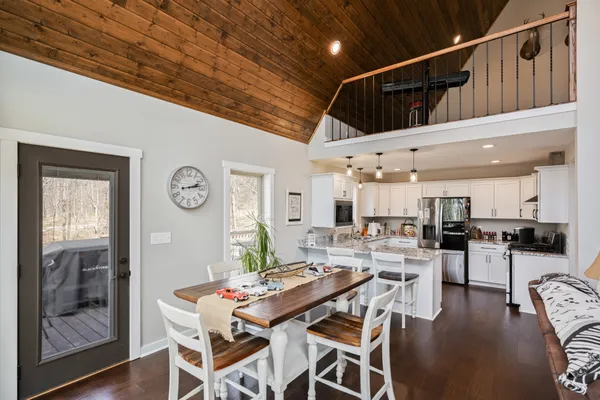 $689,900 | 196 Sportsman Cove, Huntingdon, TN 38344