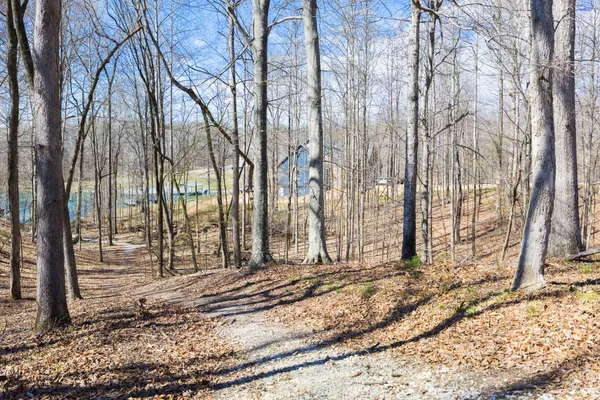 $689,900 | 196 Sportsman Cove, Huntingdon, TN 38344