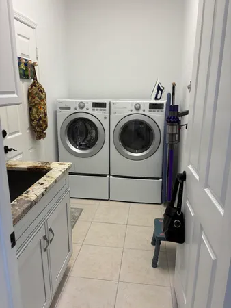 $898,000 | 140 Via Rosina, Jupiter, FL 33458