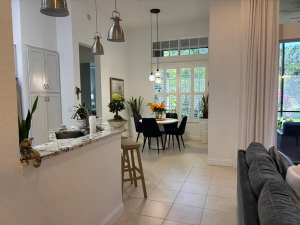 $898,000 | 140 Via Rosina, Jupiter, FL 33458