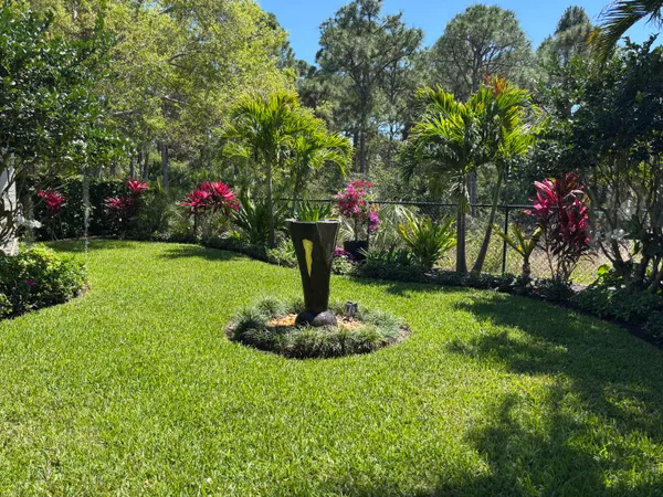 $898,000 | 140 Via Rosina, Jupiter, FL 33458