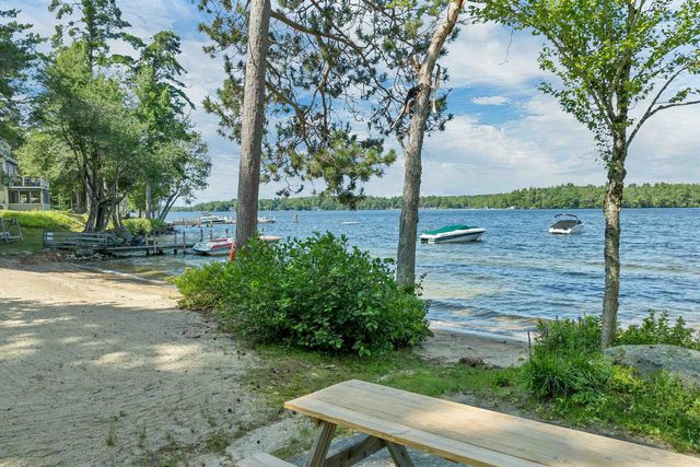 $730,000 | 19 Wawbeek Road, Unit 1, Tuftonboro, NH 03853