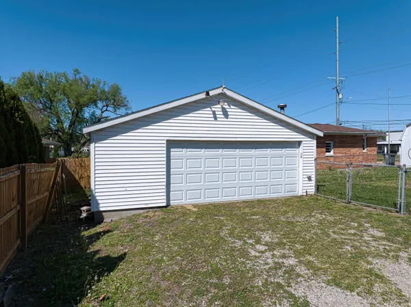 $175,000 | 1400 North Boeke Road, Evansville, IN 47711