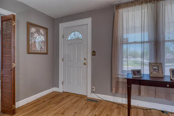 $175,000 | 1400 North Boeke Road, Evansville, IN 47711