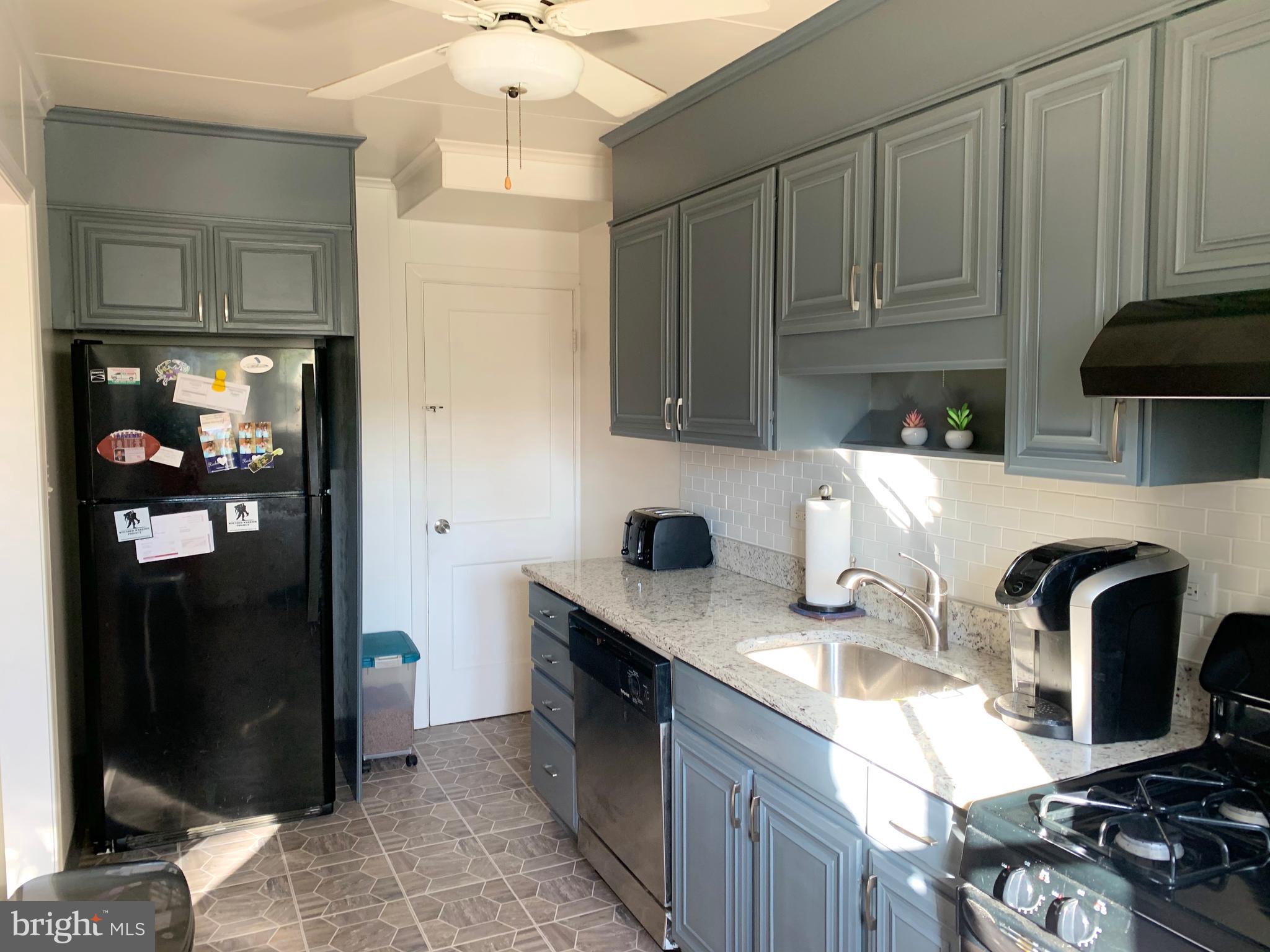 1623 Hardwick Road Baltimore, MD 21286 - Photo 8 of 49 Newly renovated kitchen!