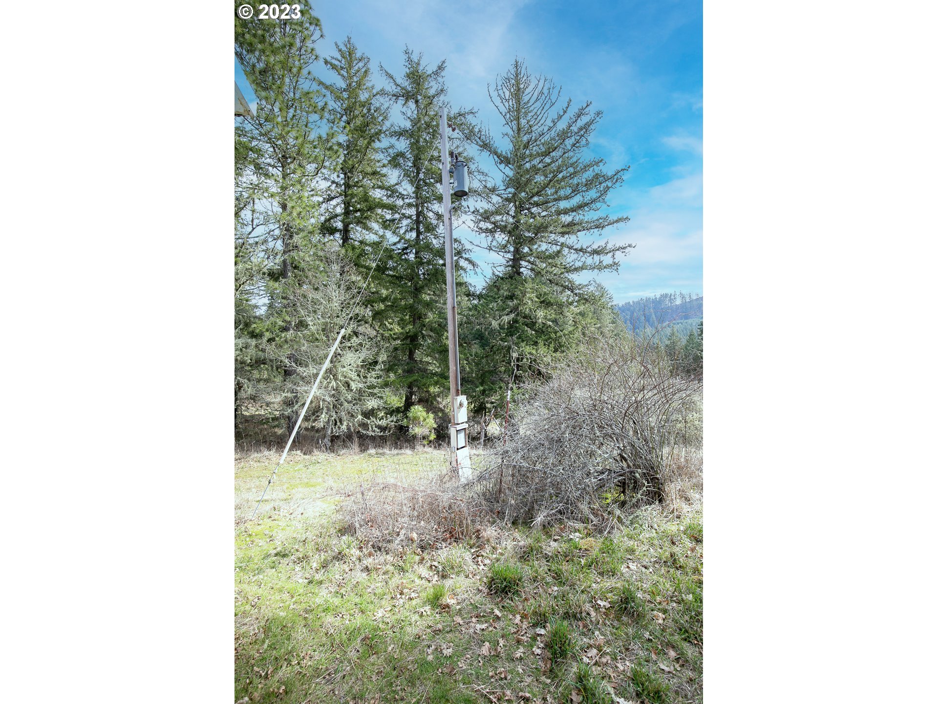28983 Fox Hollow Road Eugene, OR 97405 - Photo 14 of 20 Gallery Image 14