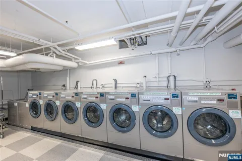 $185,000 | 1 Horizon Road, Unit 403, Fort Lee, NJ 07024