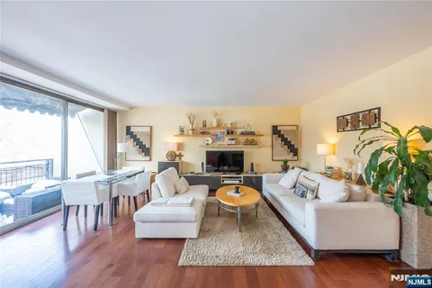 $185,000 | 1 Horizon Road, Unit 403, Fort Lee, NJ 07024