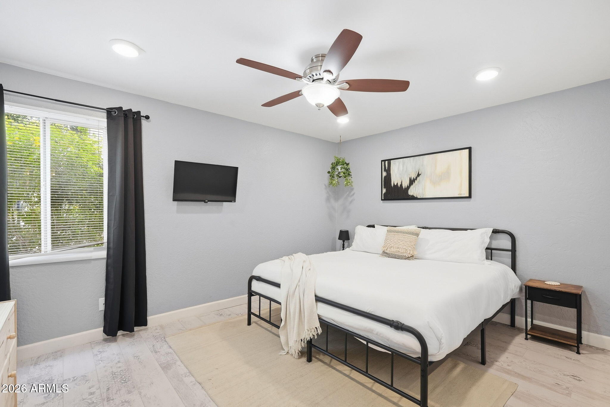 4201 East Camelback Road, Unit 41 Phoenix, AZ 85018 - Photo 15 of 26 Bedroom 2