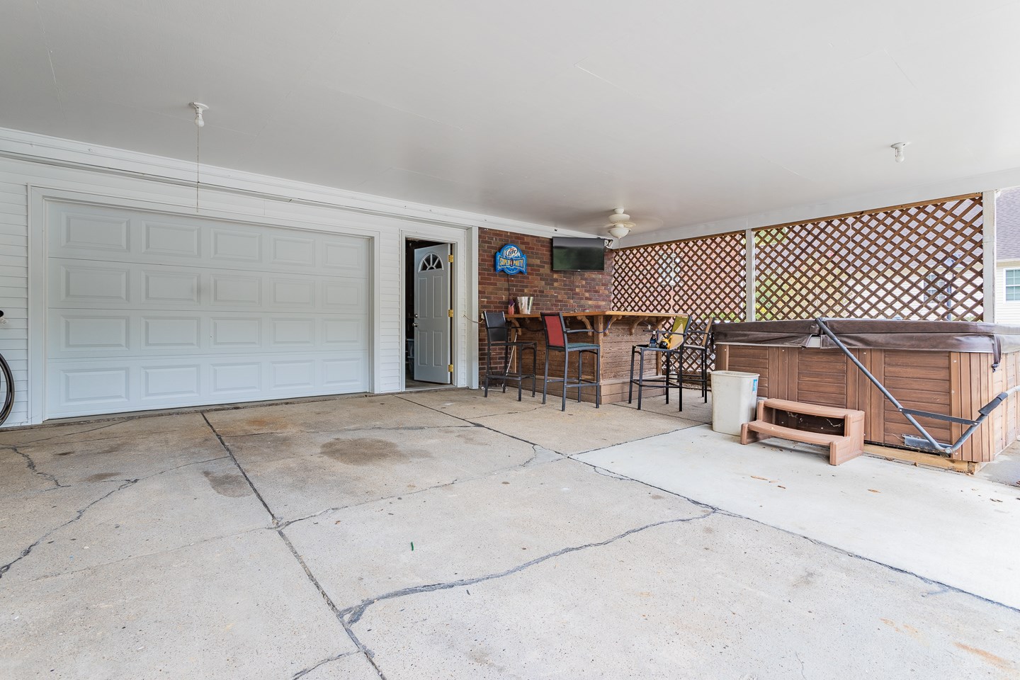 5112 Stringtown Road Evansville, IN 47711 - Photo 35 of 36 Gallery Image 35