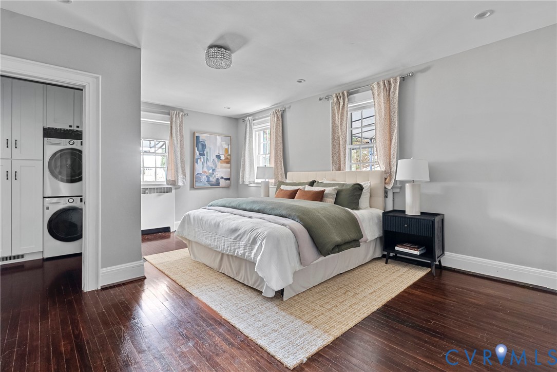 803 Spottswood Road Richmond, VA 23220 - Photo 15 of 50 a bedroom with a bed and a large window