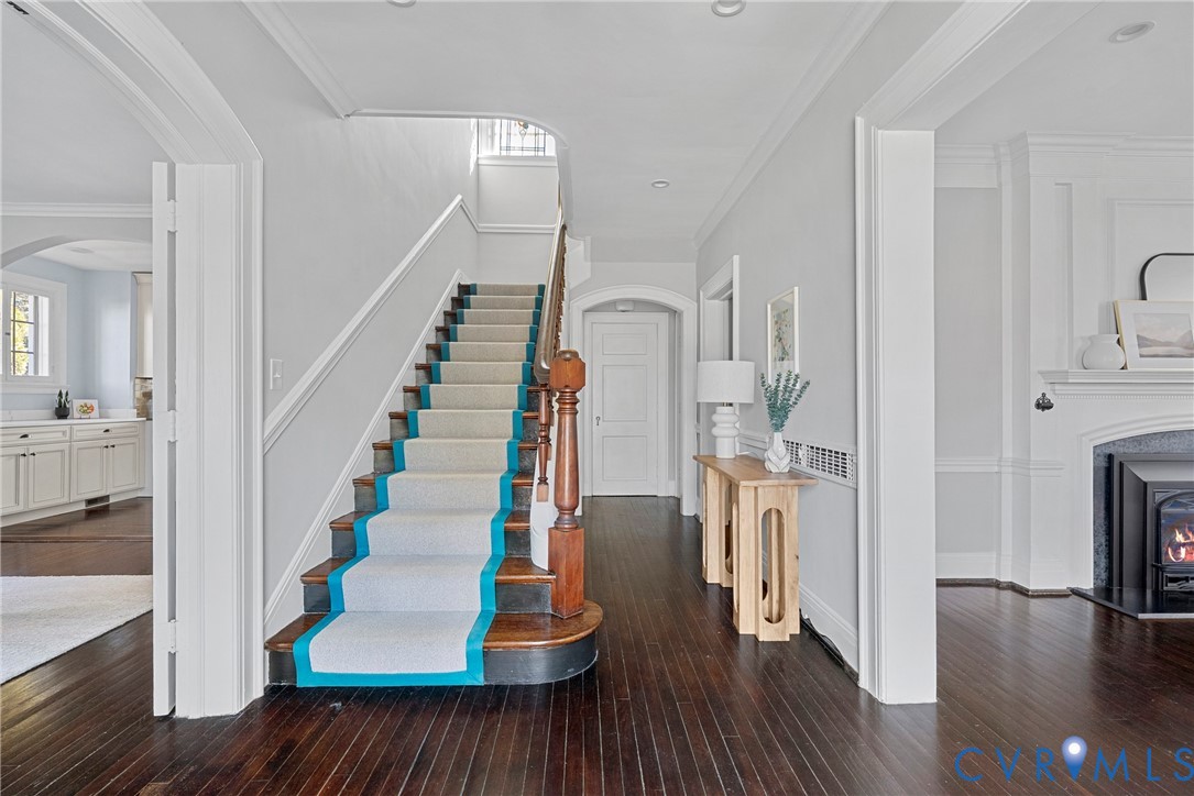 803 Spottswood Road Richmond, VA 23220 - Photo 3 of 50 a view of entryway and hall with wooden floor