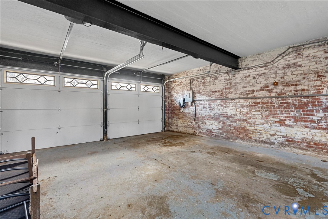 803 Spottswood Road Richmond, VA 23220 - Photo 46 of 50 a view of a garage