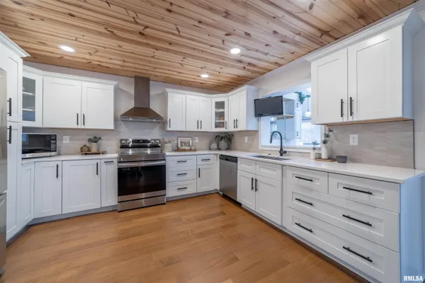 $365,000 | 1431 Donlee Street, Quincy, IL 62305