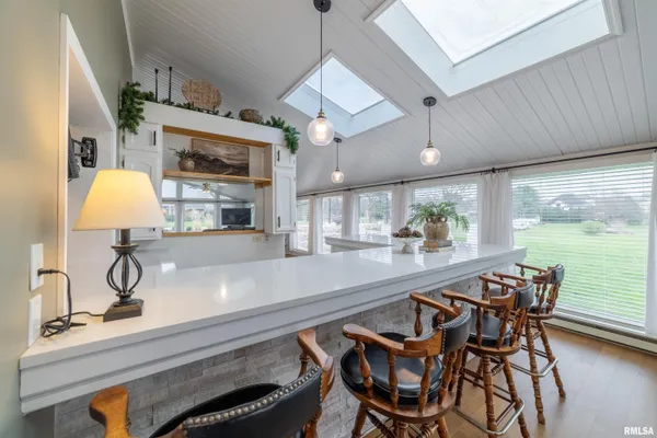 $365,000 | 1431 Donlee Street, Quincy, IL 62305