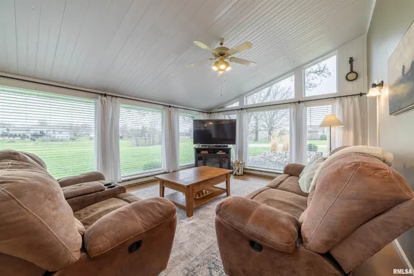 $365,000 | 1431 Donlee Street, Quincy, IL 62305