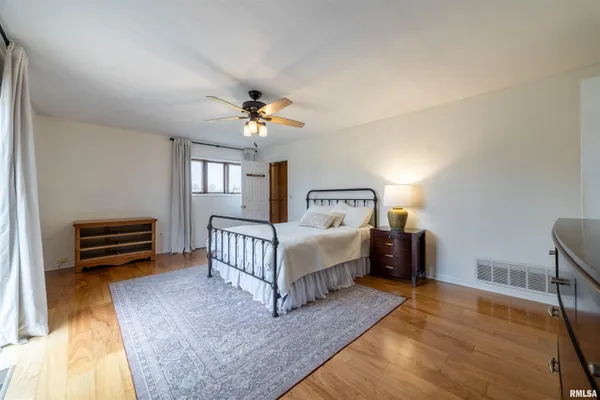 $365,000 | 1431 Donlee Street, Quincy, IL 62305