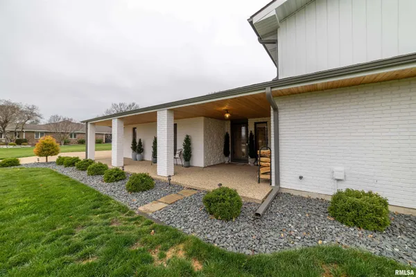 $354,000 | 1431 Donlee Street, Quincy, IL 62305