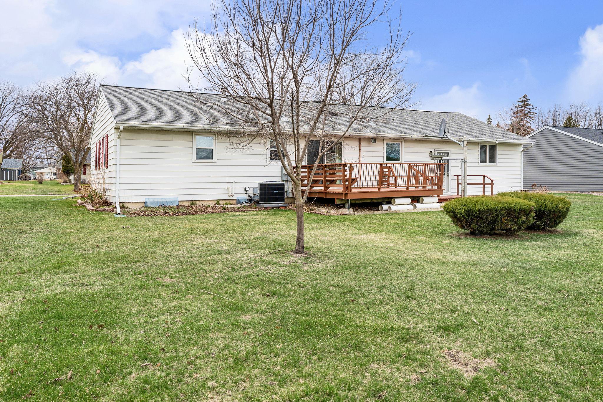 2005 11th Street Southwest Austin, MN 55912 - Photo 10 of 42