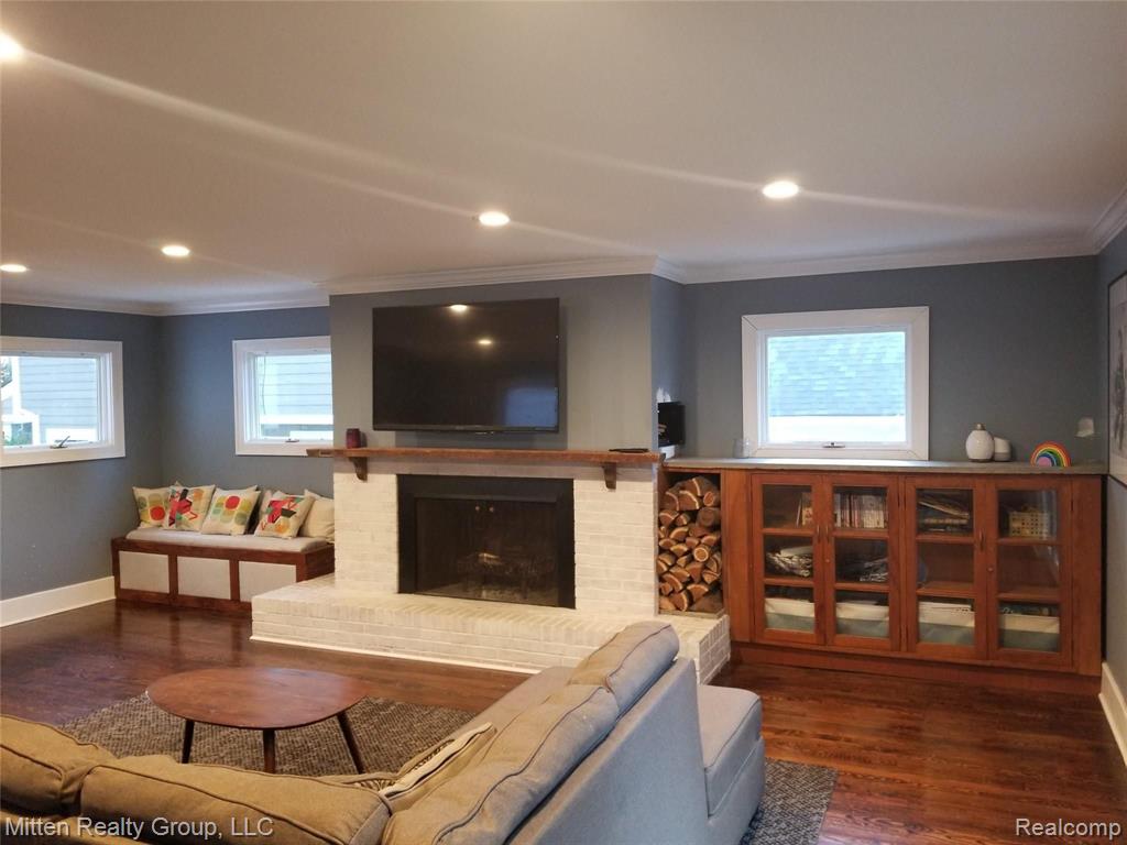 272 Ridgemont Road Grosse Pointe Farms, MI 48236 - Photo 14 of 29