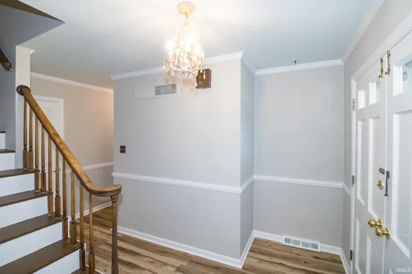 $420,000 | 501 Oriole Drive, Evansville, IN 47715