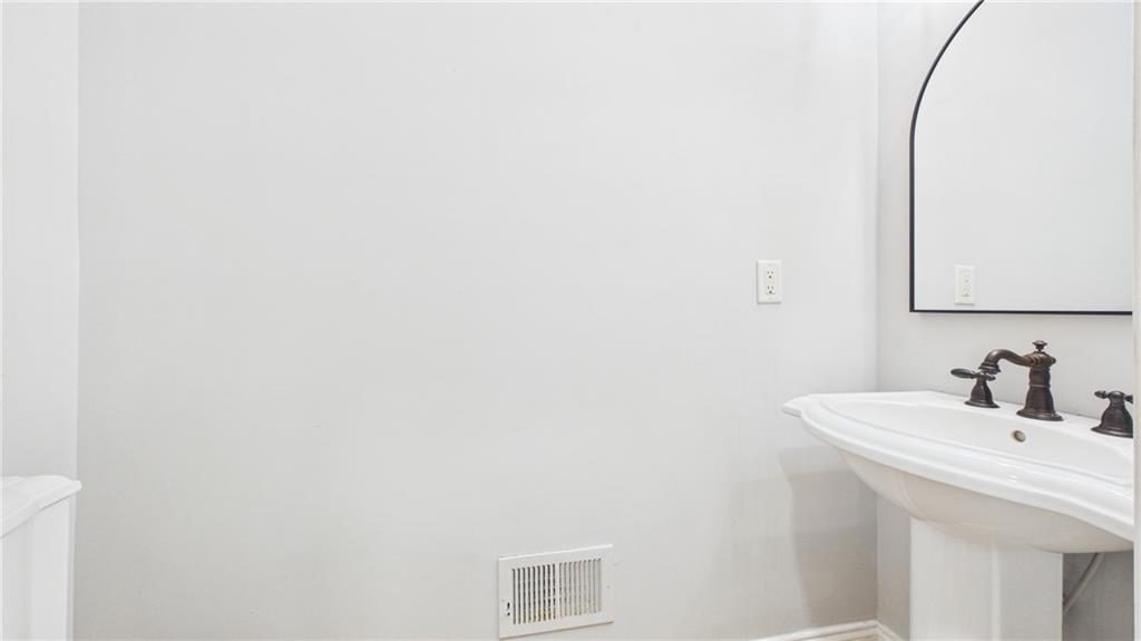 450 East End Road Covington, GA 30014 - Photo 29 of 61