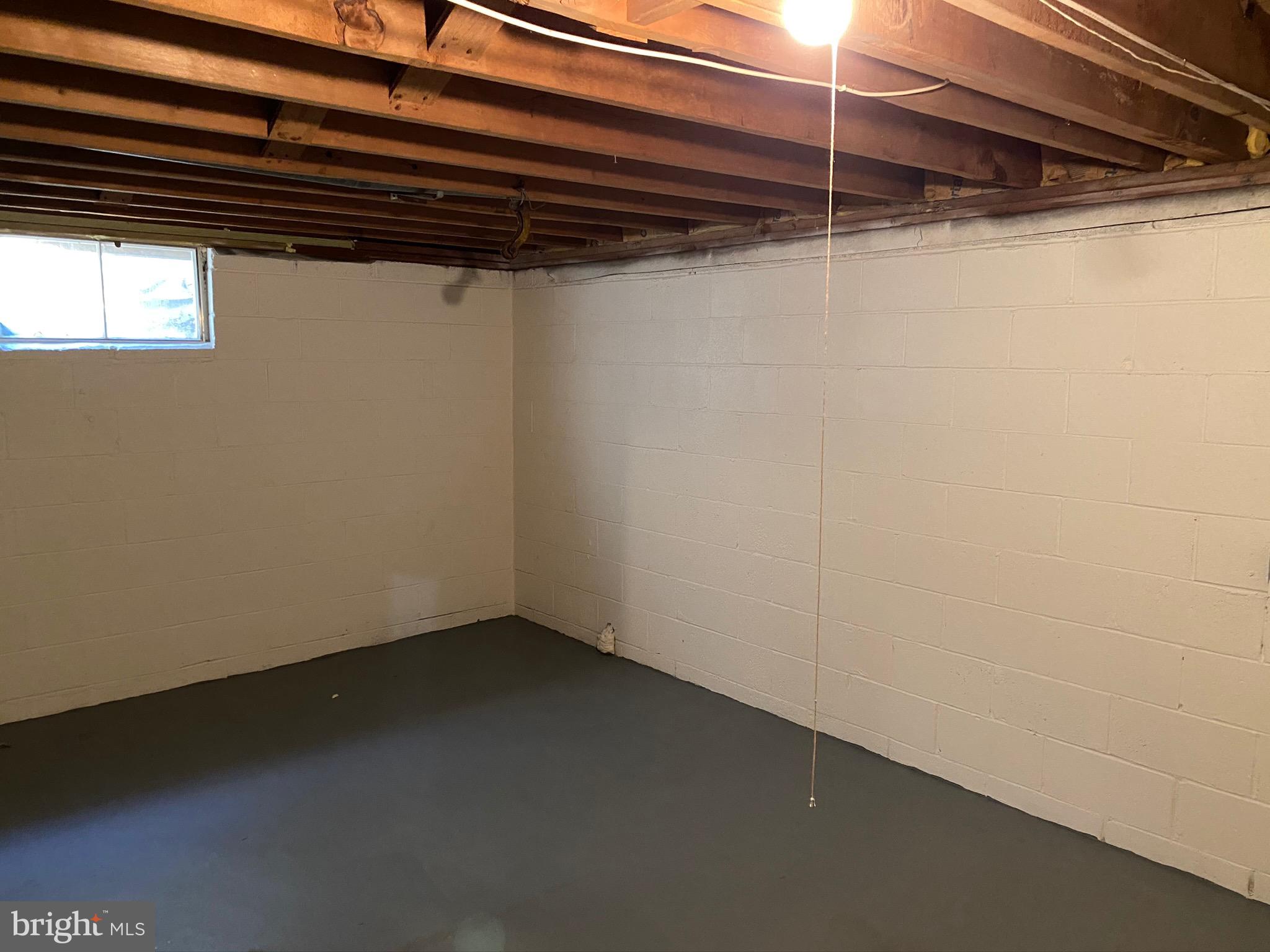 894 Tanyard Road Woodbury, NJ 08096 - Photo 6 of 18 Gallery Image 6