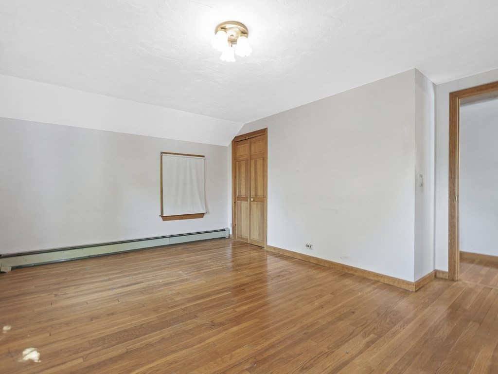 156 Hardy Pond Road Waltham, MA 02451 - Photo 20 of 39