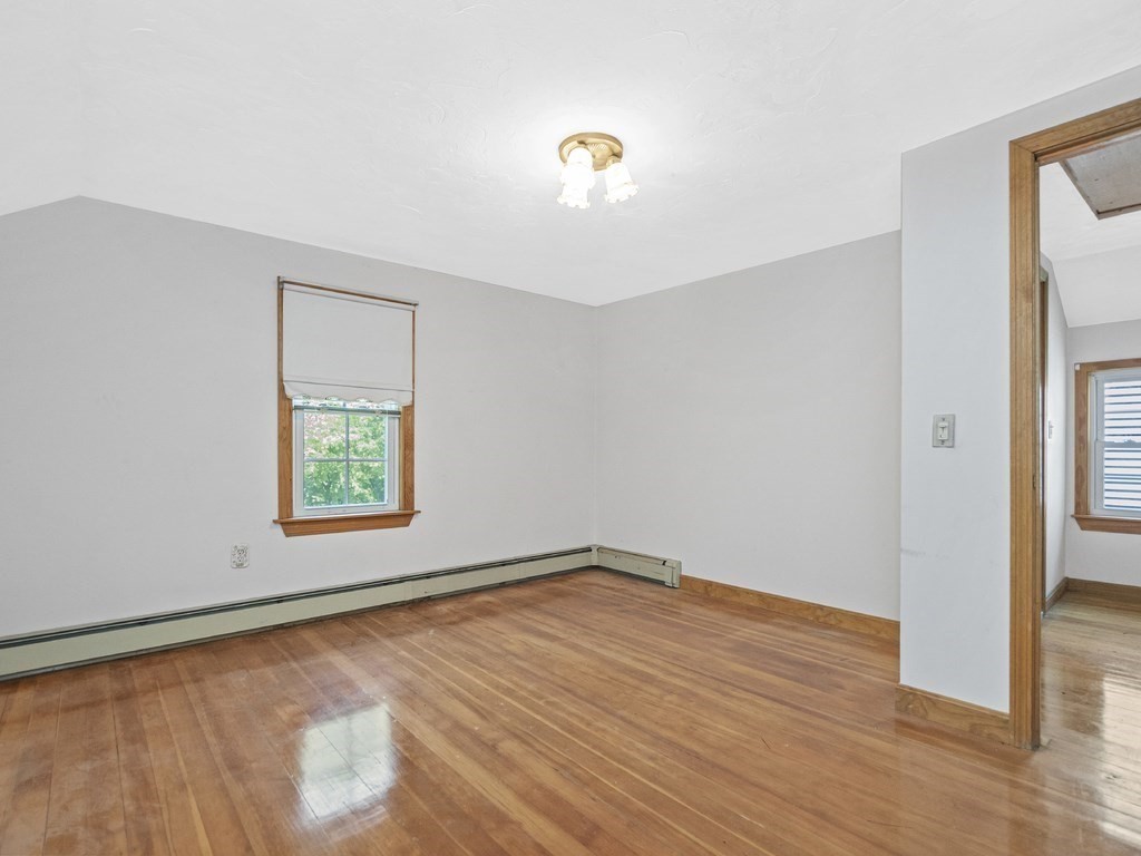 156 Hardy Pond Road Waltham, MA 02451 - Photo 22 of 39