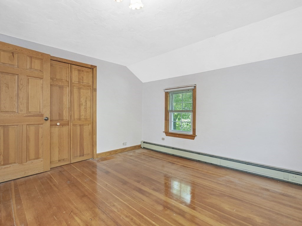 156 Hardy Pond Road Waltham, MA 02451 - Photo 23 of 39