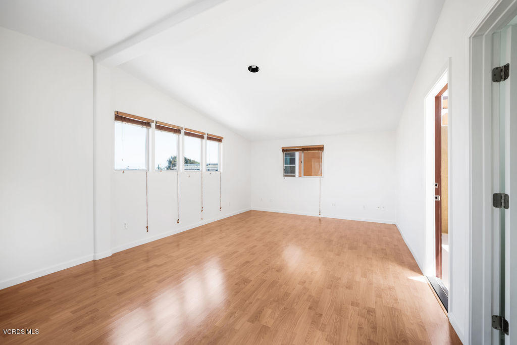 141 Santa Paula Avenue Oxnard, CA 93035 - Photo 15 of 48 DSC07524