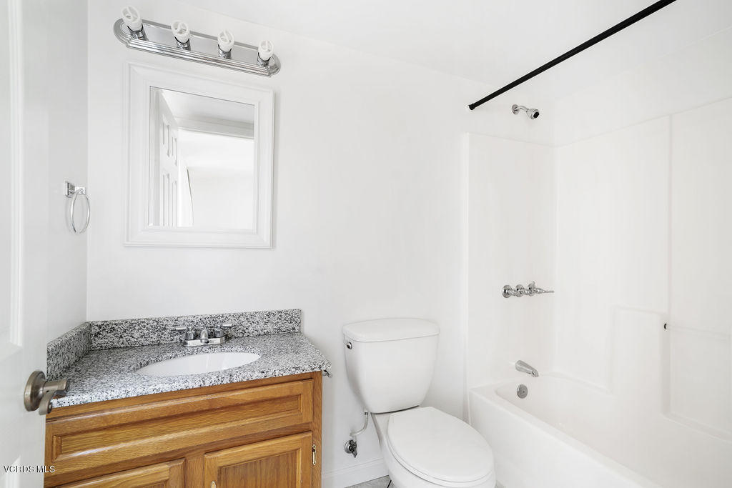 141 Santa Paula Avenue Oxnard, CA 93035 - Photo 23 of 48 DSC075372