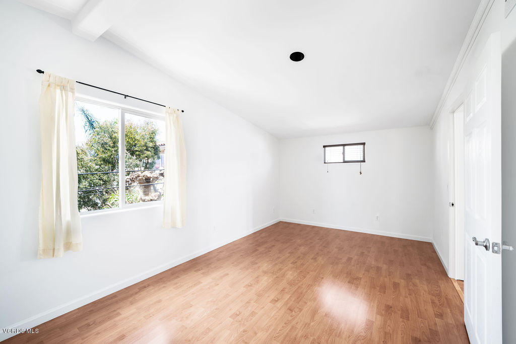 141 Santa Paula Avenue Oxnard, CA 93035 - Photo 25 of 48 DSC07539