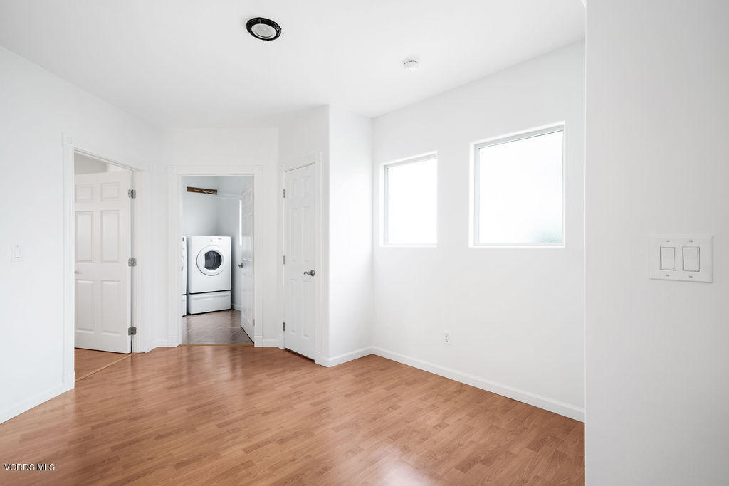 141 Santa Paula Avenue Oxnard, CA 93035 - Photo 33 of 48 DSC07492