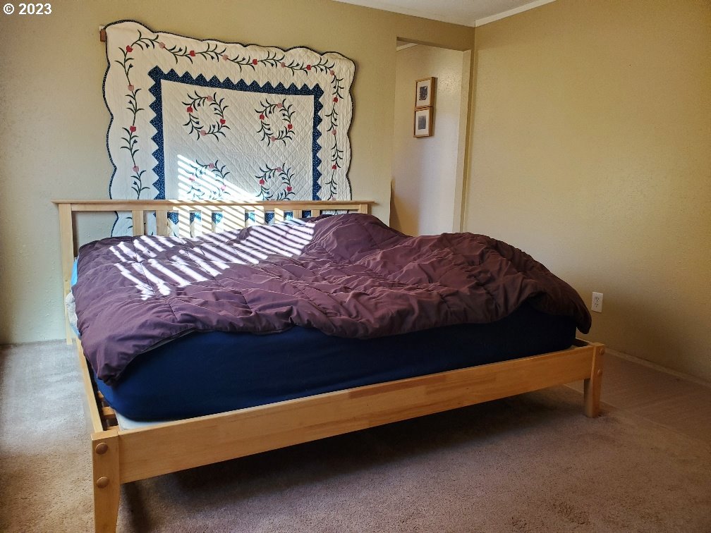 21 Sonnys Road Stevenson, WA 98648 - Photo 12 of 20 Primary Bedroom