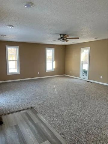 $389,450 | 14096 Mitchell Court, Basehor, KS 66007