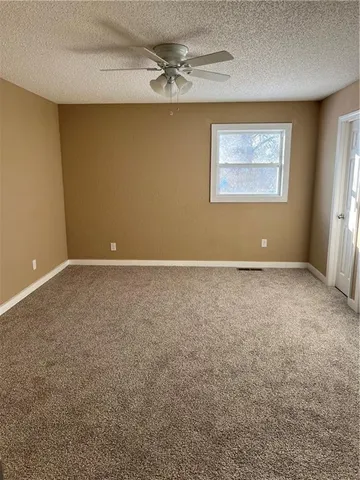 $389,450 | 14096 Mitchell Court, Basehor, KS 66007