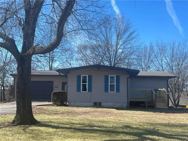 $389,450 | 14096 Mitchell Court, Basehor, KS 66007