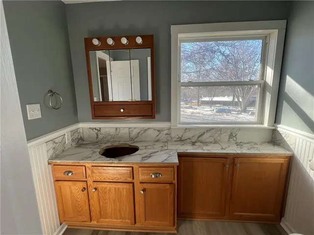 $389,950 | 14096 Mitchell Court, Basehor, KS 66007